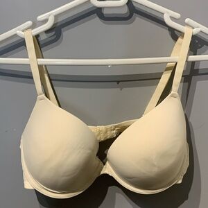 Padded Cream T-shirt Bra